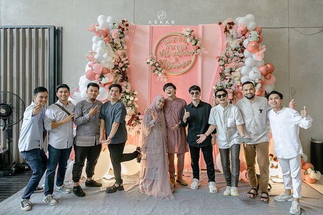 Momen Akikah Anak Kembar Anisa Rahma(Instagram/@billyjoeava)
