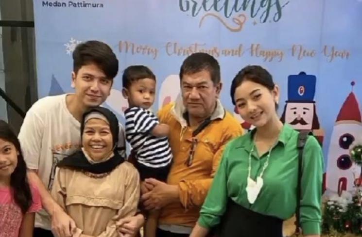 Potret Kenangan Rendi Jhon dengan Ibunda (instagram/@rendijhonpratama)