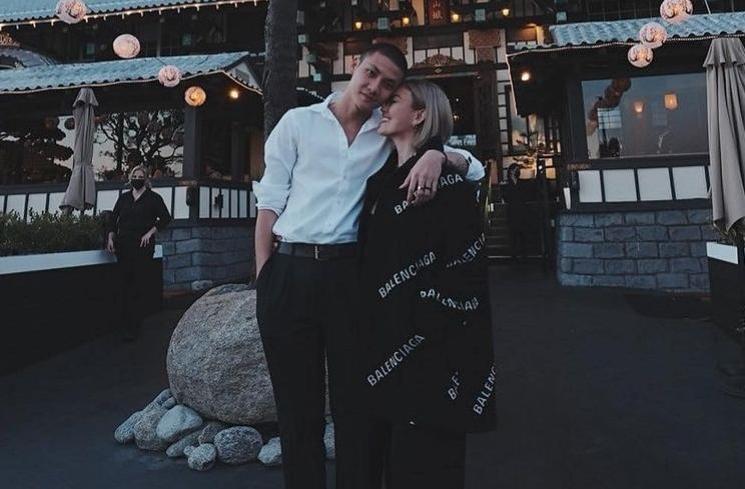 Artis cantik kepincut brondong (Instagram/@agnezmo)