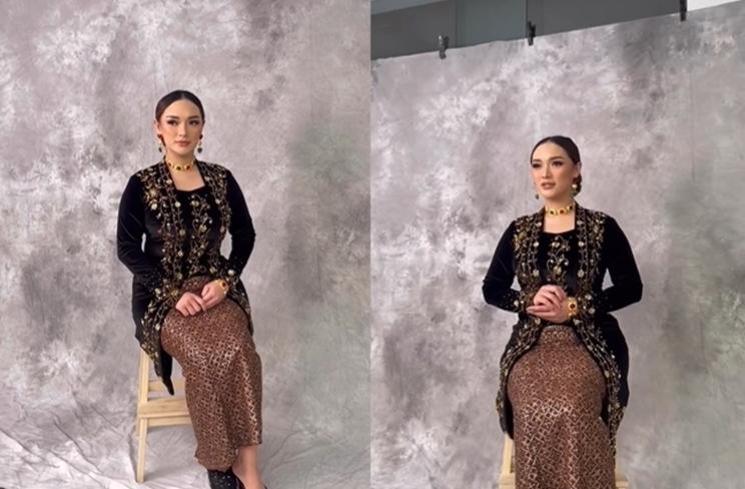 Momen Pemotretan Zaskia Gotik dan Dua Putri Kecilnya (Instagram/@cantikawannadewi)