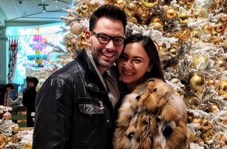 Potret Tata Cahyani Mantan Istri Tommy Soeharto dengan Kekasih Bule (instagram/@tatacahyani)