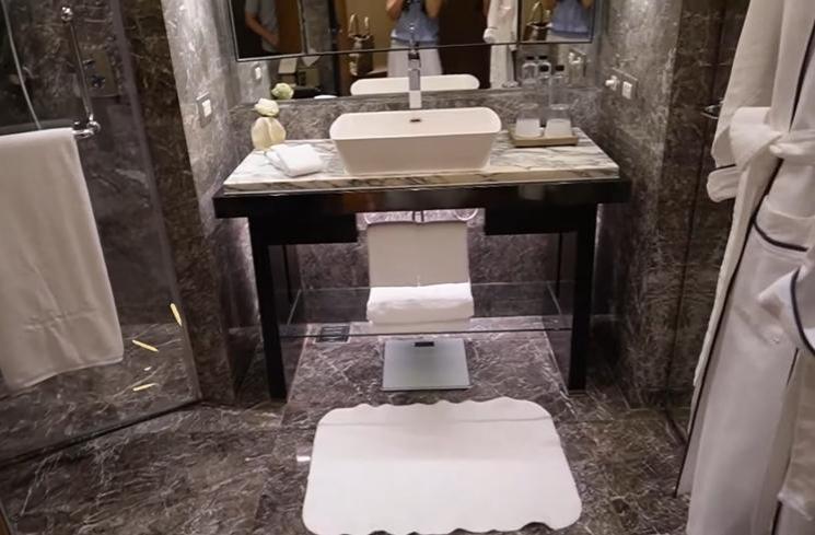 Potret Kamar Hotel Honeymoon Jess No Limit dan Sisca Kohl (YouTube Sisca Kohl)