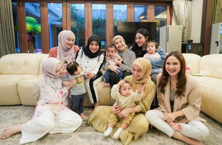 Lesti Kejora dan geng Mamayu (Instagram/@lestykejora)