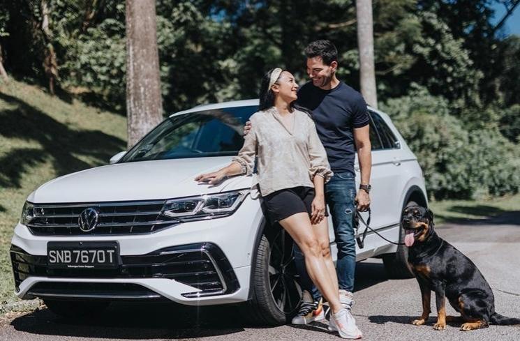 Potret Tata Cahyani Mantan Istri Tommy Soeharto dengan Kekasih Bule (instagram/@tatacahyani)