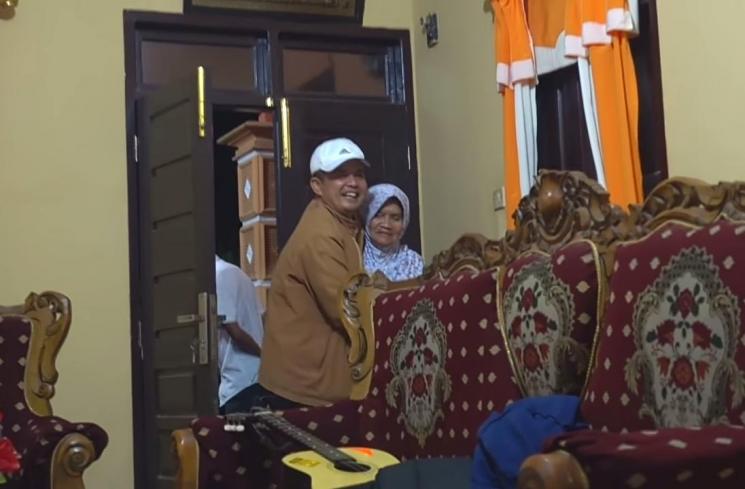 Rumah Fatin Shidqia di Kampung Halaman (YouTube/Fatin)