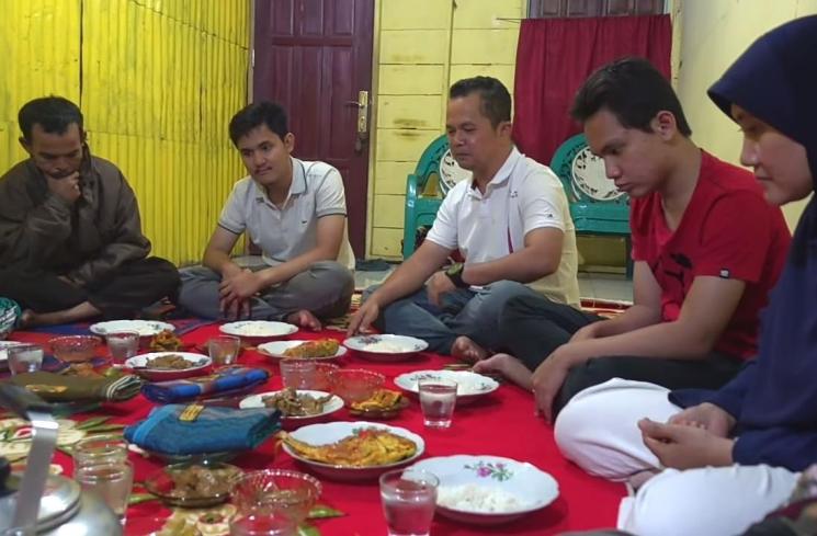 Rumah Fatin Shidqia di Kampung Halaman (YouTube/Fatin)