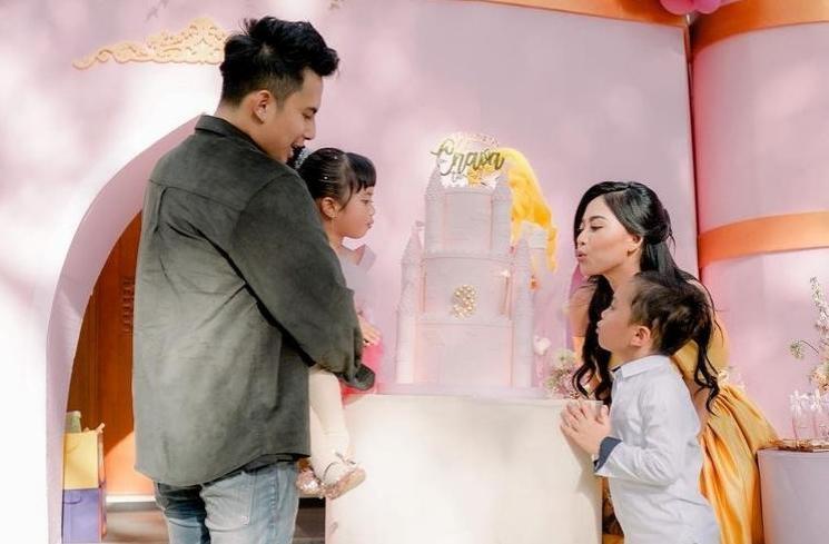 Pesta Ulang Tahun Chava (Instagram/@rachelvennya)