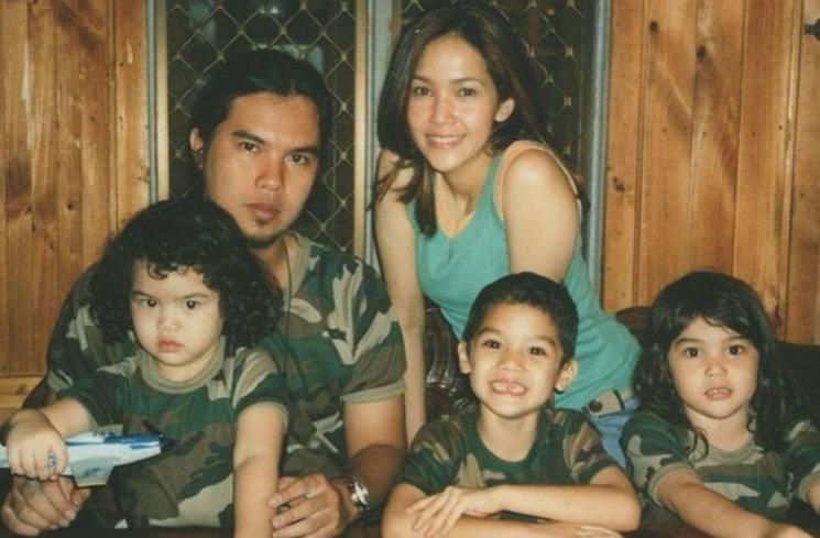 Potret lawas artis bareng anak (Instagram/@alghazali7)