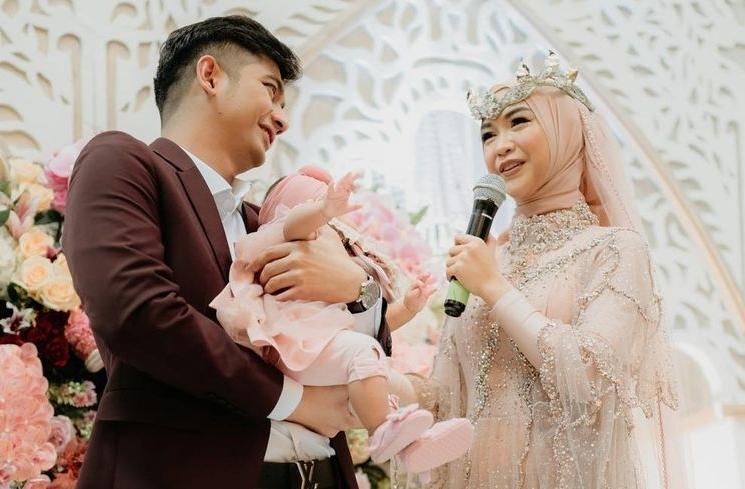 Potret Anniversary Pernikahan Ria Ricis dan Teuku Ryan (Instagram/@studiokencana)