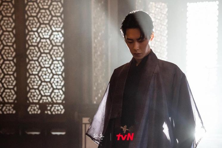 Potret Lee Jae Wook di Alchemy of Souls Part 2 (Instagram/@tvn_drama)