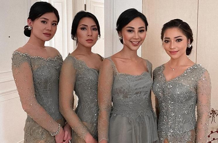 Gaya Nikita Willy Pakai Kebaya (instagram/@nikitawillyofficial94)