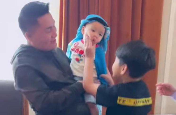 penampilan Rayyanza ala sultan Arab (Instagram/@raffinagita1717)