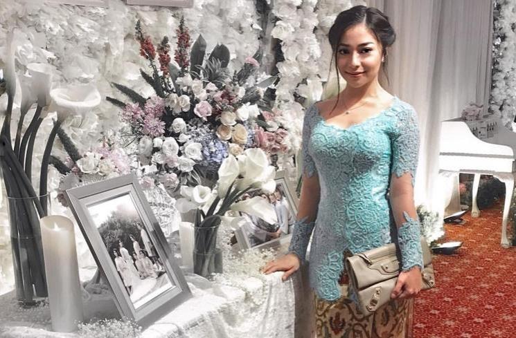 Gaya Nikita Willy Pakai Kebaya (instagram/@nikitawillyofficial94)
