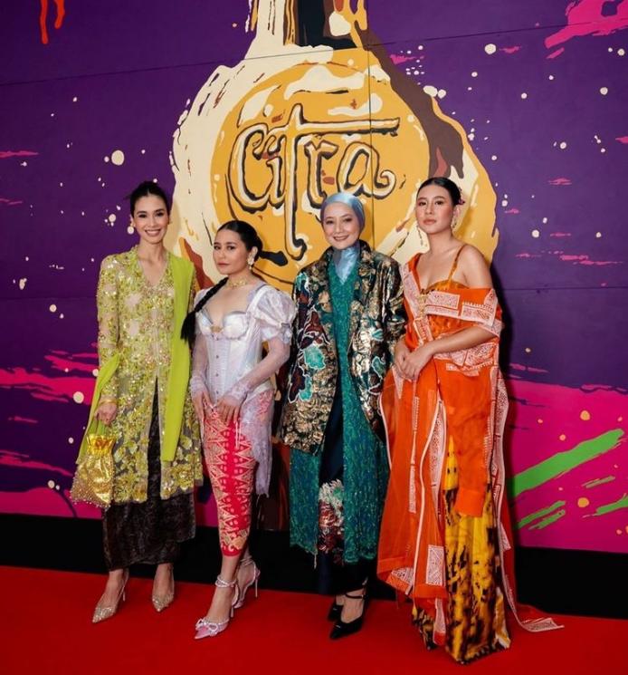 Potret Artis di Red Carpet FFI 2022. (Instagram/marshatimothy)
