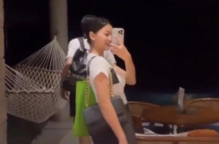 Momen Bulan Madu Glenca Chysara dan Rendi Jhon (Instagram/glencachysaraofficial)