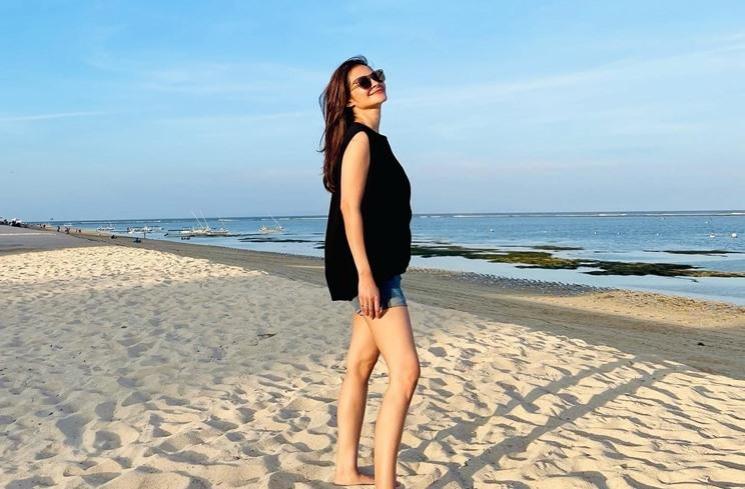 Potret awet muda Cut Tari. (Instagram/@cuttaryofficial)