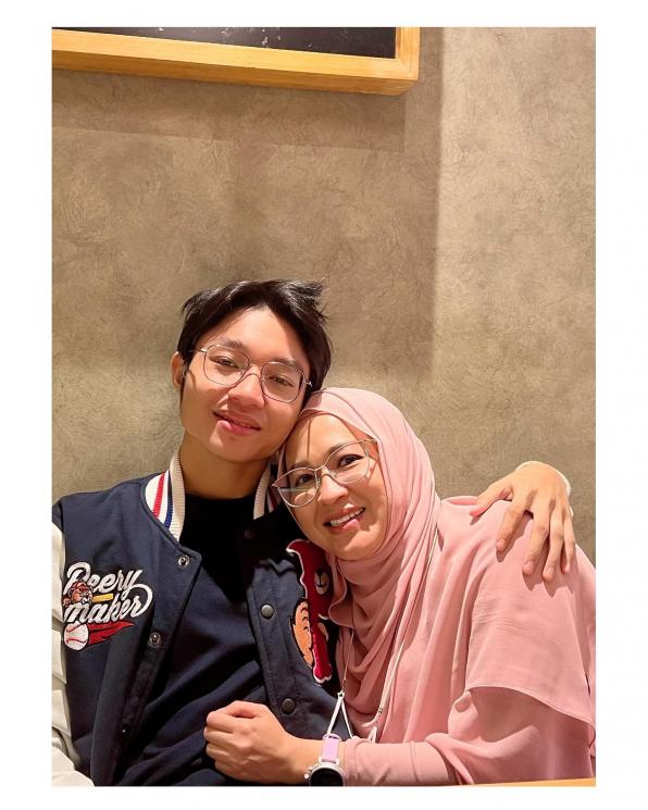 Potret Kiesha Alvaro bareng Okie Agustina. (Instagram/@okieagustina_)