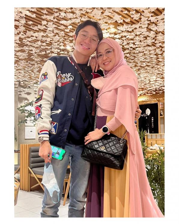 Potret Kiesha Alvaro bareng Okie Agustina. (Instagram/@okieagustina_)