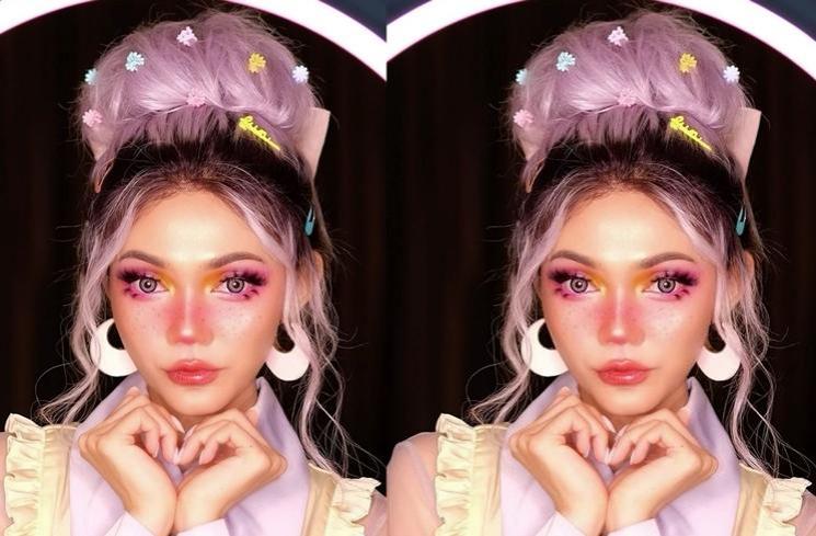 Potret Rina Nose Dandan Bak Boneka (Instagram/rinanose16)