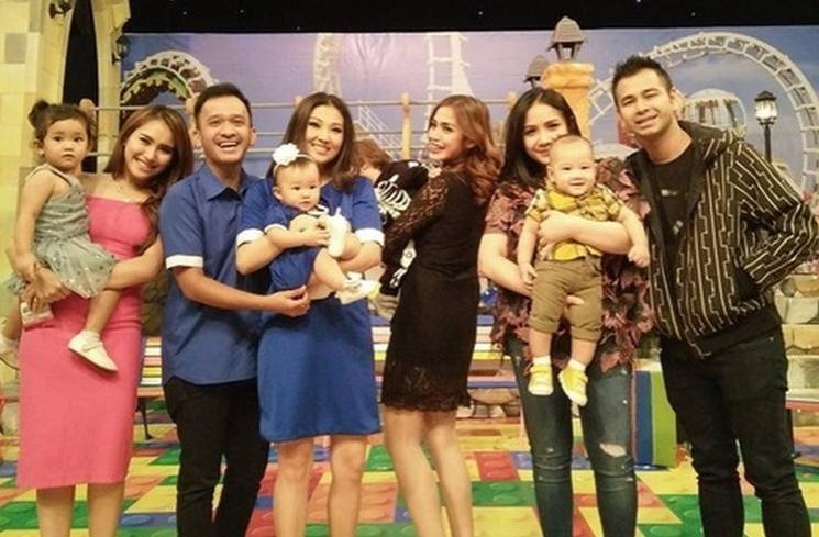 Momen lawas Ayu Ting Ting dan Nagita Slavina (Instagram/ayutingting92)