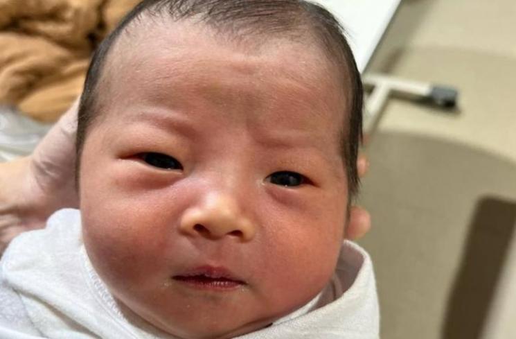 Potret Baby Avelina Anak Vincent Raditya. (Instagram/avelinaraditya)