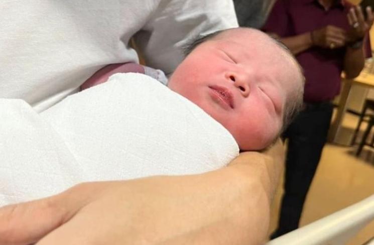 Potret Baby Avelina Anak Vincent Raditya. (Instagram/avelinaraditya)