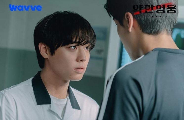 Potret Park Ji Hoon di Weak Hero Class 1 (Instagram/@wavve.official)
