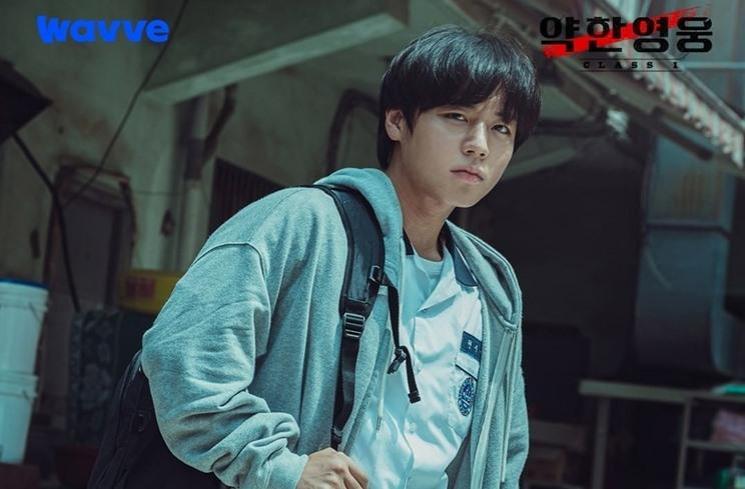 Potret Park Ji Hoon di Weak Hero Class 1 (Instagram/@wavve.official)