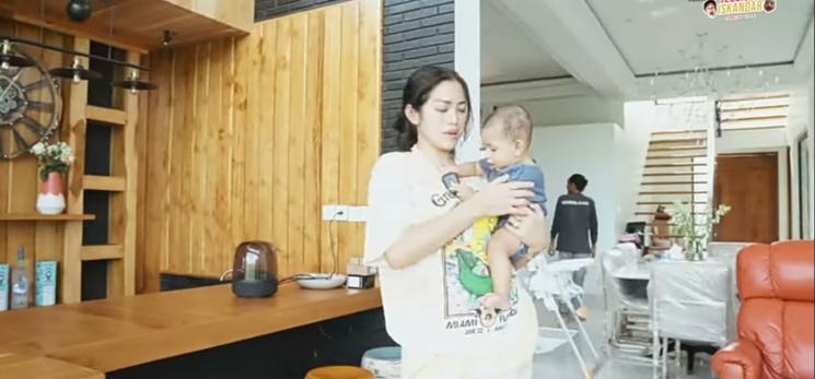 Rumah Baru Jessica Iskandar di Bali(YouTube/Jessica Iskandar)