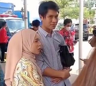 Lesti Kejora dan Rizky Billar (instagram/@pembasmi.kehaluan.reall)