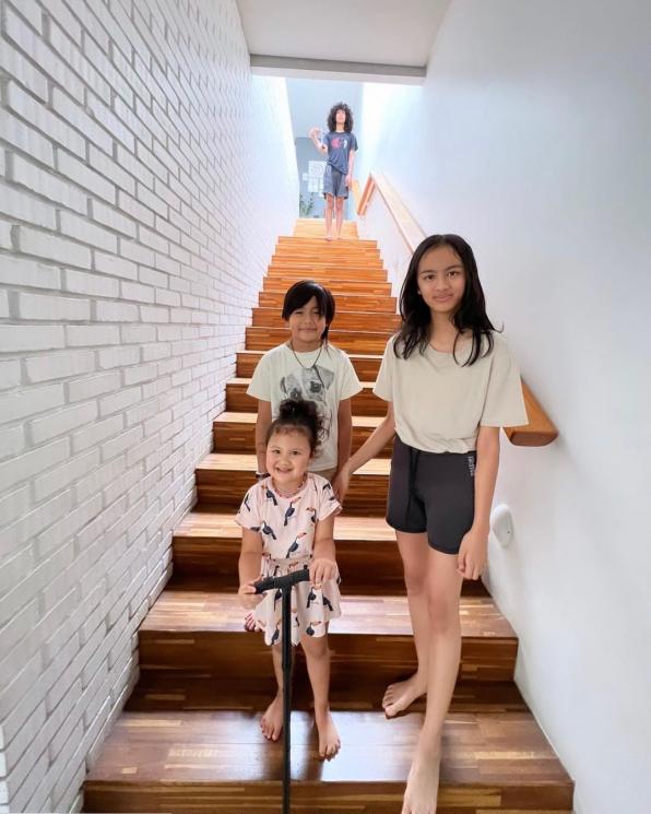 Rumah Dewi Lestari(Instagram/@deelestari)