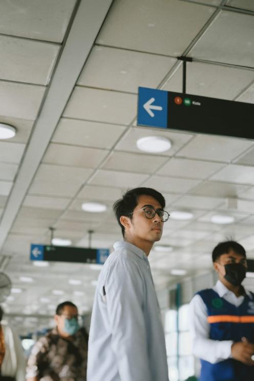 Rayhan Noor Menerima Kenyataan di Single Baru “Mau Tak Mau”