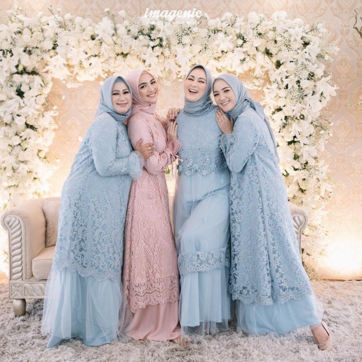Potret Kompak Citra Kirana Bareng 3 Kakak. (Instagram/@citraciki)