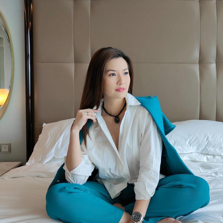 Gaya Mewah Asty Ananta Mirip Ibu Pejabat. (Instagram/@asty_ananta)