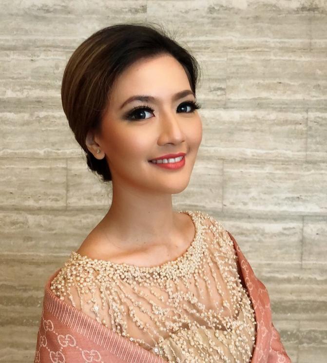 Gaya Mewah Asty Ananta Mirip Ibu Pejabat. (Instagram/@asty_ananta)