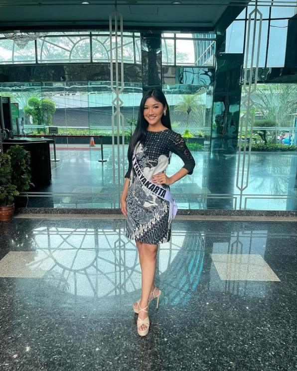 Potret Erina Gudono saat Ikut Ajang Puteri Indonesia. (Instagram/erinagudono)