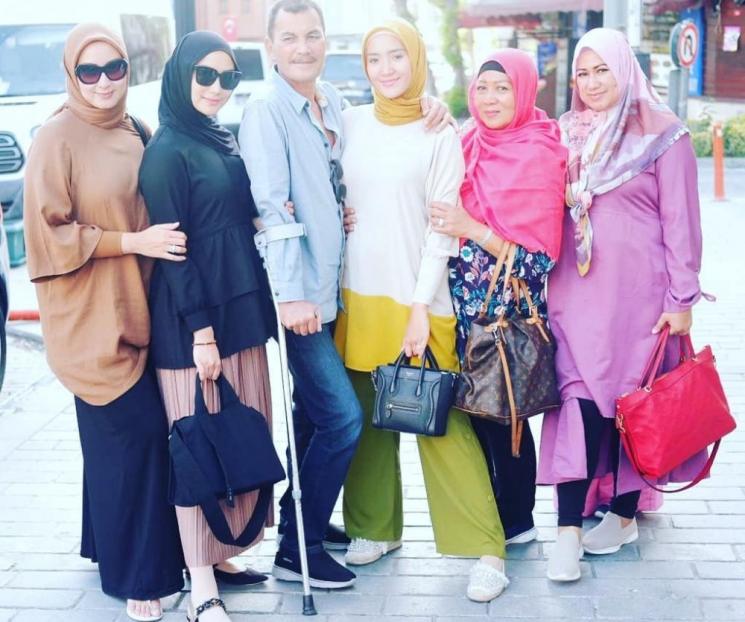 Potret Kompak Citra Kirana Bareng 3 Kakak. (Instagram/@ladyachristina)