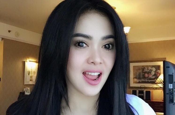 Potret Syahrini dari Masa ke Masa (Instagram/princessyahrini)