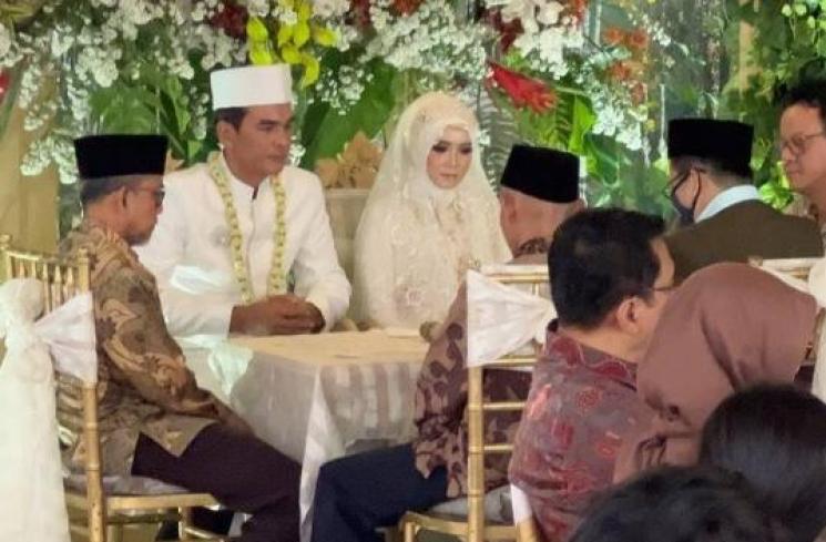 Artis Menikah Diam-Diam 2022. (Instagram/dewitian85)