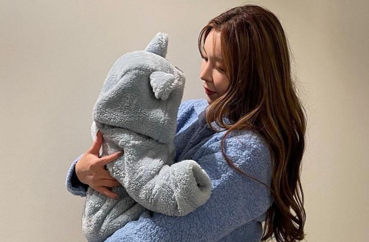 Artis Korea Melahirkan 2022. (Instagram/@summer.jeong)