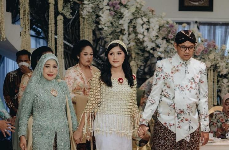 Pesona Allen Kakak Erina Gudono (instagram/@erinagudono)