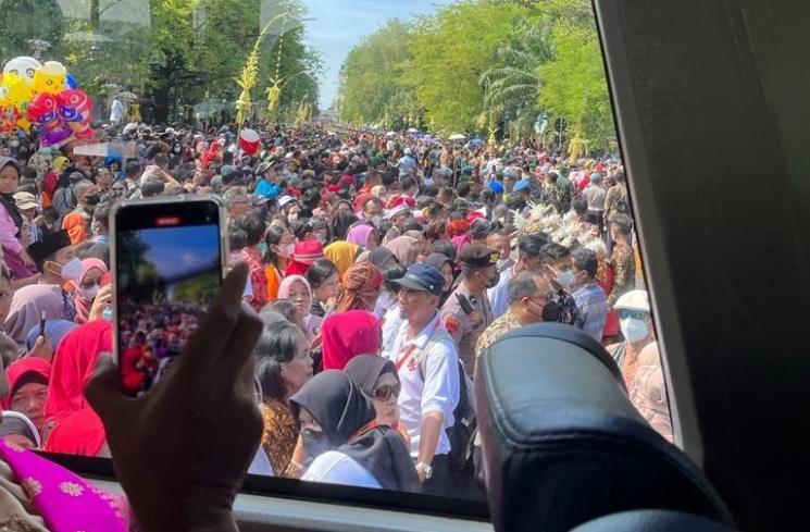 Potret Ngunduh Mantu Kaesang Pangarep dan Erina Gudono. (MataMata.com/Suwarjono)