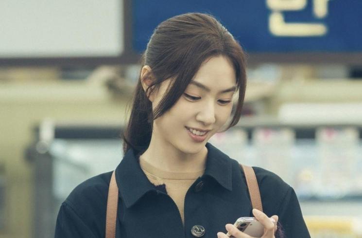 Pesona Seo Ji Hye di Red Balloon (Instagram/@tvchosuninsta)