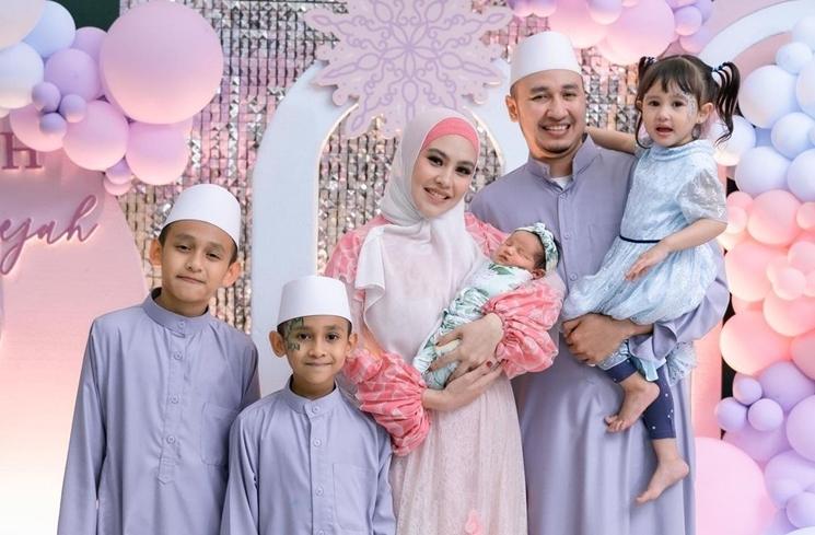 Potret Anak Sambung Artis (Instagram/@kartikaputriworld)