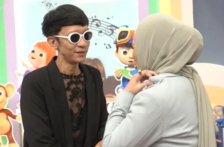 Potret Seleb di Ultah Adzam (YouTube/NATHALIE HOLSCHER)