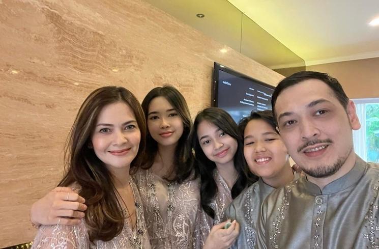 Potret Anak Sambung Artis (Instagram/@cuttaryofficial)