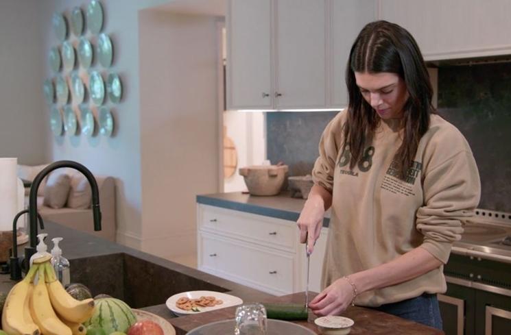 Kabar Artis Hollywood Paling Menggemparkan 2022 (YouTube/Kendall Jenner)