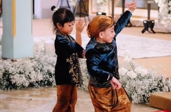 Jan Ethes dan Sedah Mirah Dicibir gegara Gandengan Tangan, Kaesang Pangarep Naik Pitam: Kan Saudara!