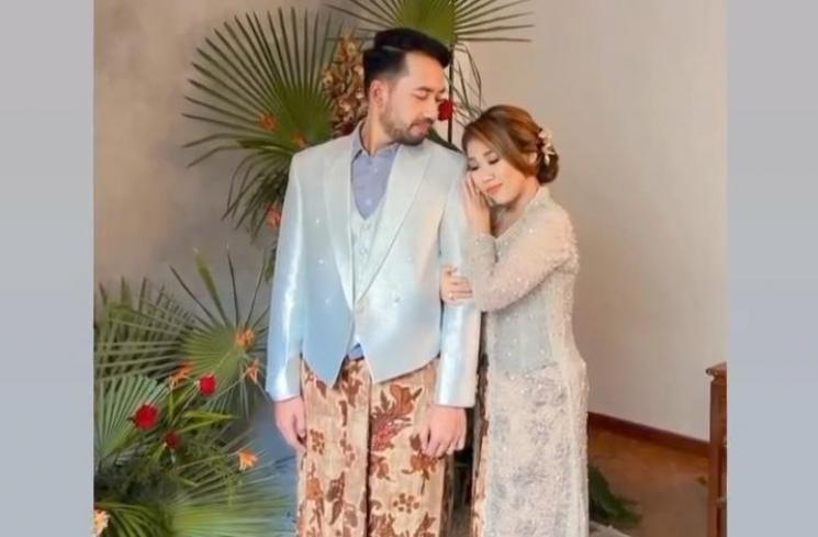 Potret Prewedding Kiky Saputri. (Instagram/revalhairstylist)