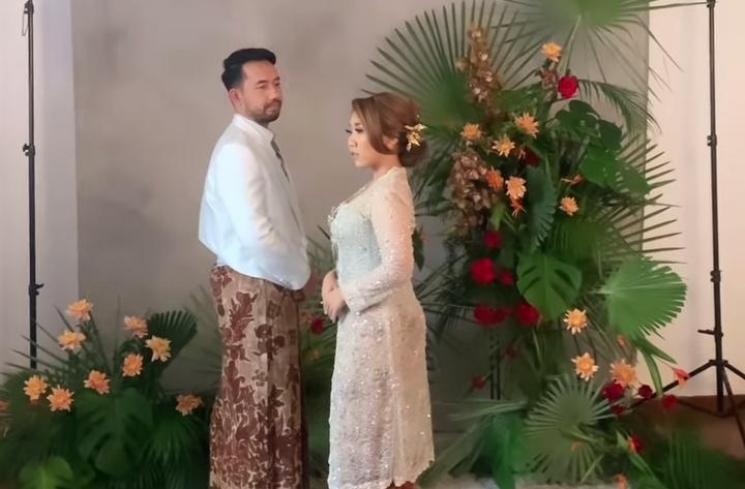 Potret Prewedding Kiky Saputri. (Instagram/revalhairstylist)